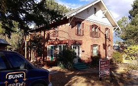 Lucas House Hotel